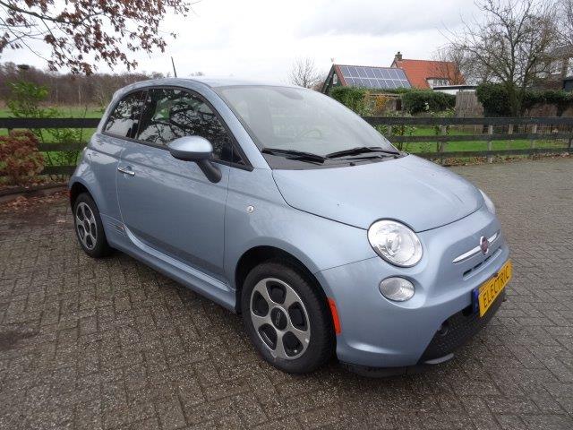 Fiat 500e Classic Winter Chill 2015